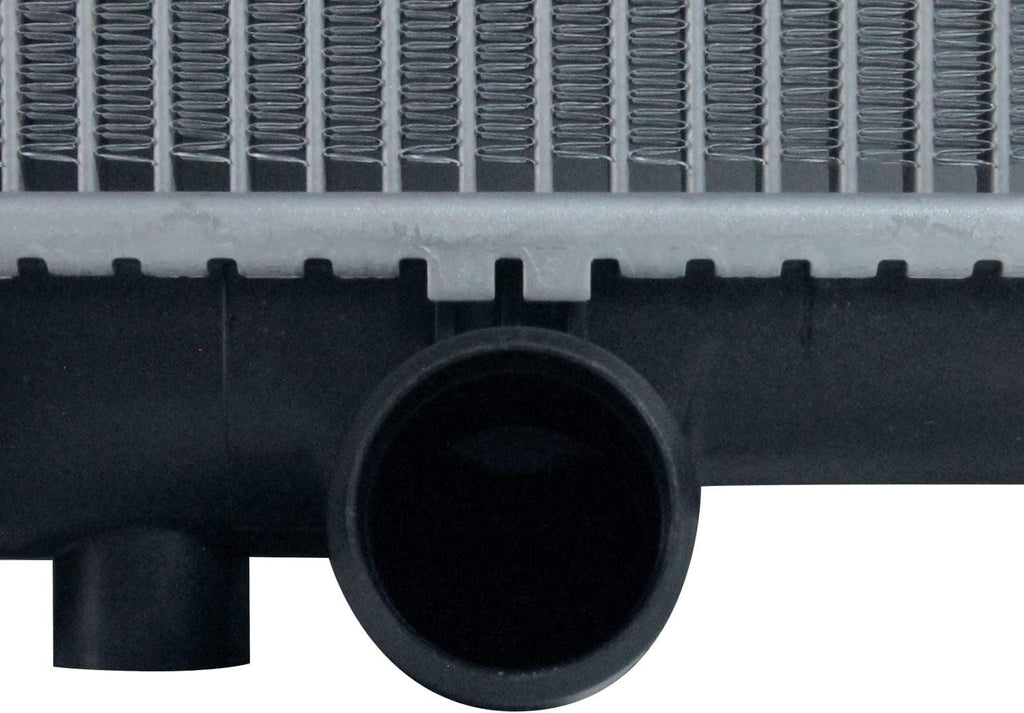 2692 Radiator Compatible with 2004-2006 Nissan Quest Gxe/Xe