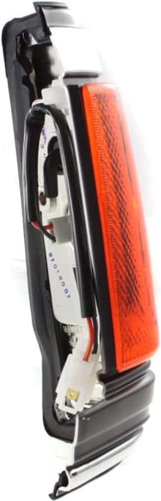 For Nissan Pickup Corner Light 1983 84 85 1986 Driver & Passenger Side Pair/Set | 4 Wheel Drive | Amber Lens | W/Chrome Trim | NI2550102 + NI2551102 | 2618010W00 + 2618510W00