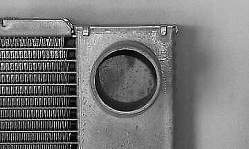 TYC Radiator for 04-05 Sienna 2682