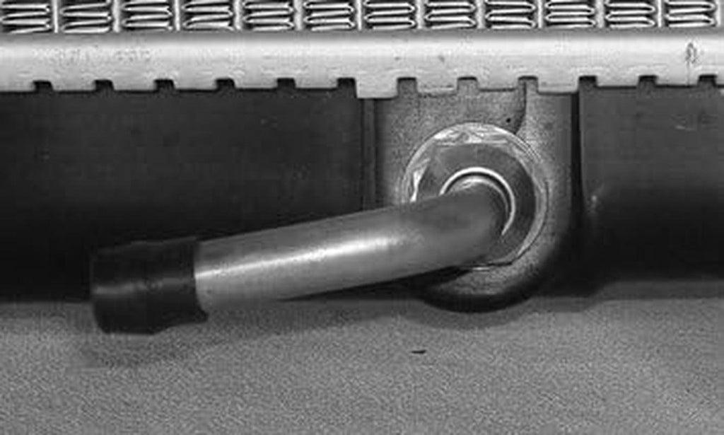 2452 Compatible with TOYOTA Highlander 1-Row Plastic Aluminum Replacement Radiator