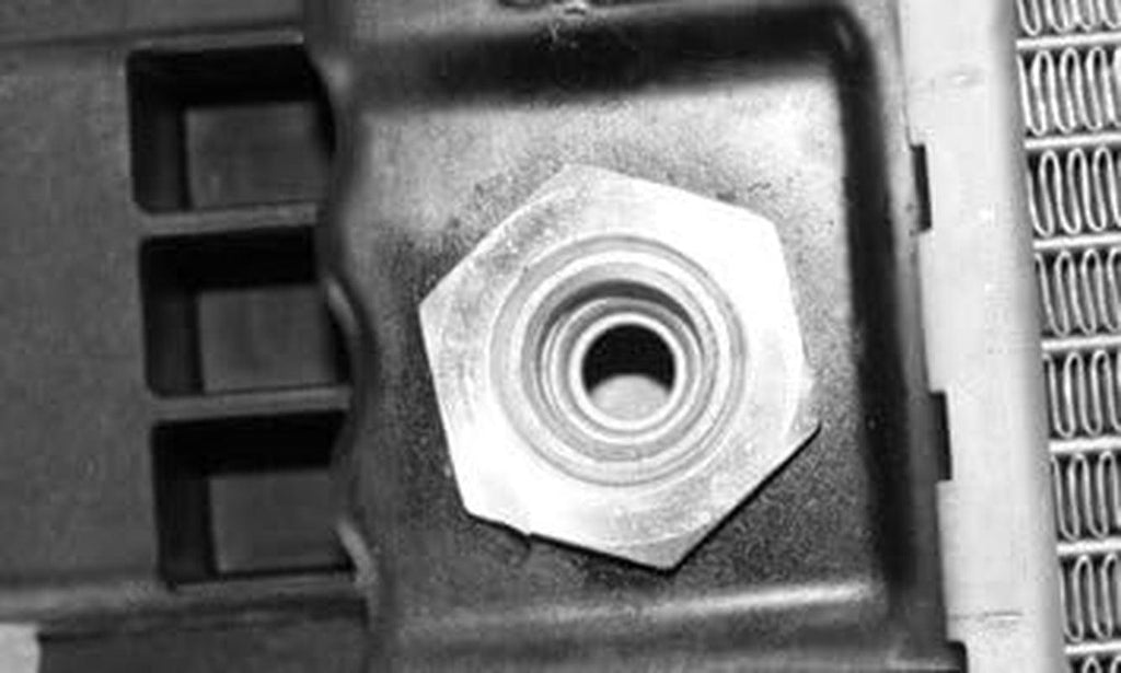 2481 Radiator Compatible with 2002-2005 Jeep Liberty