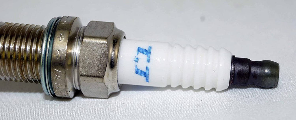 6 PCSNEW -- DENSO #4506 PLATINUM T T Spark Plugs -- PKH20TT