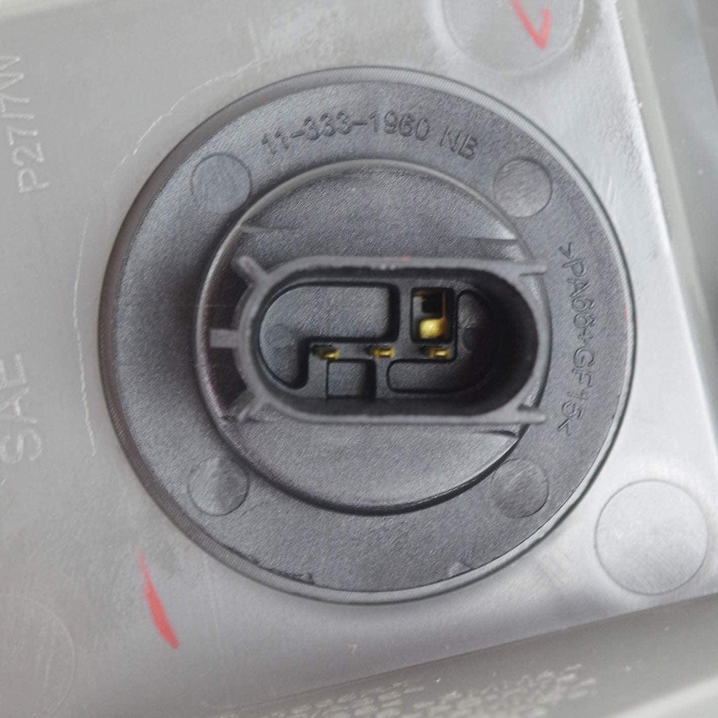 Tail Light for JEEP GRAND CHEROKEE 14-17 RH Outer Assembly W/Gray Trim