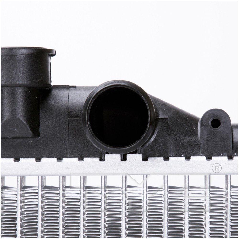 2215 Radiator Assembly for 98-04 Nissan Frontier Xterra