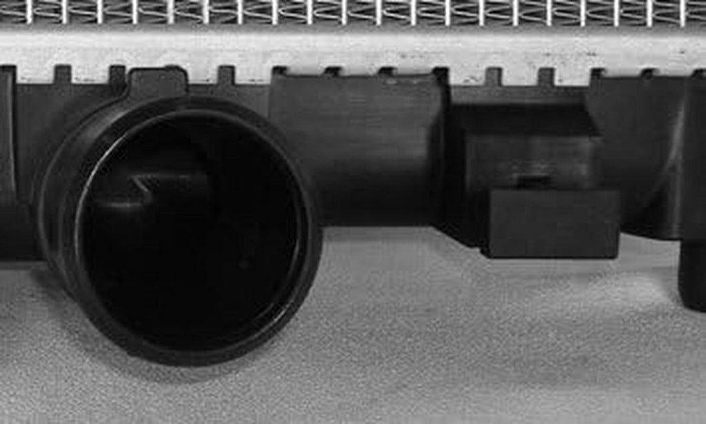 2782 Lexus 1-Row Plastic Aluminum Replacement Radiator