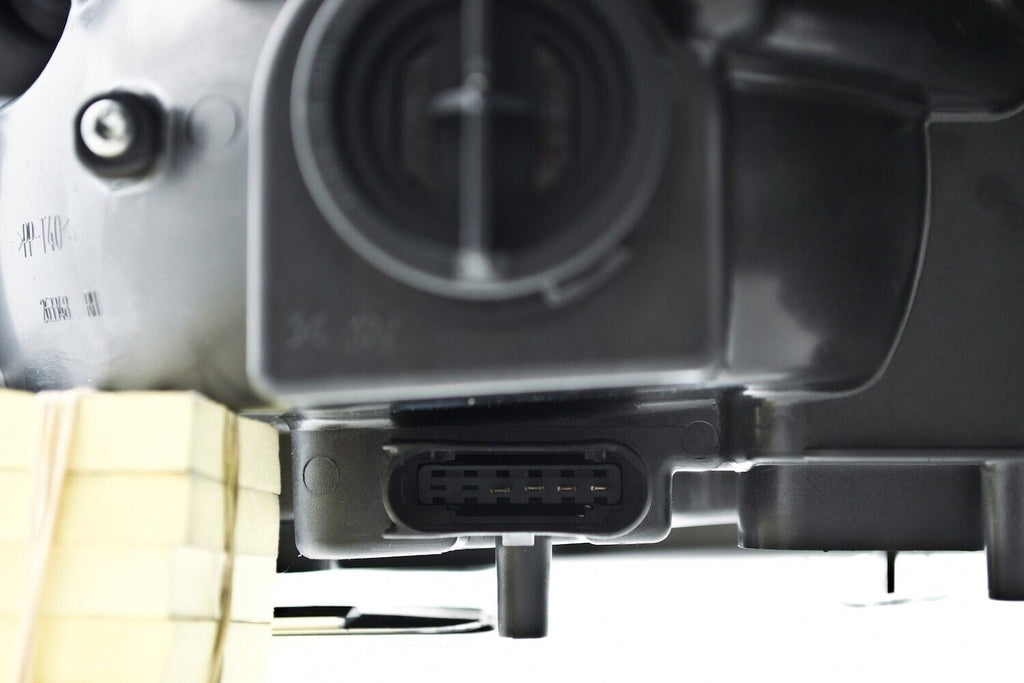 Hella Headlight Assembly for GL350, GL450, GL500, GL550 263400861