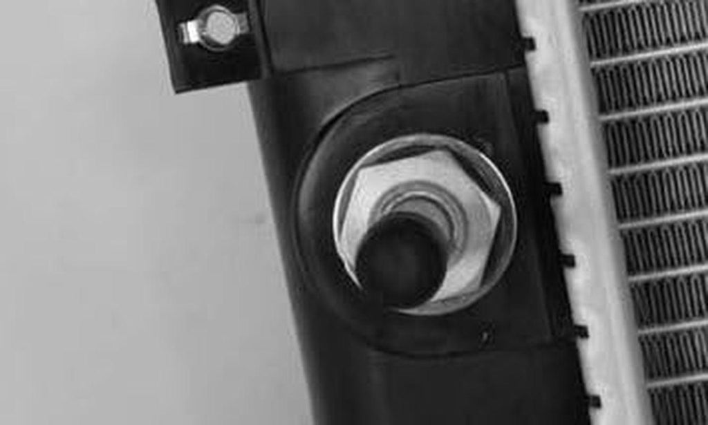 2330 Compatible with MAZDA MPV 1-Row Plastic Aluminum Replacement Radiator