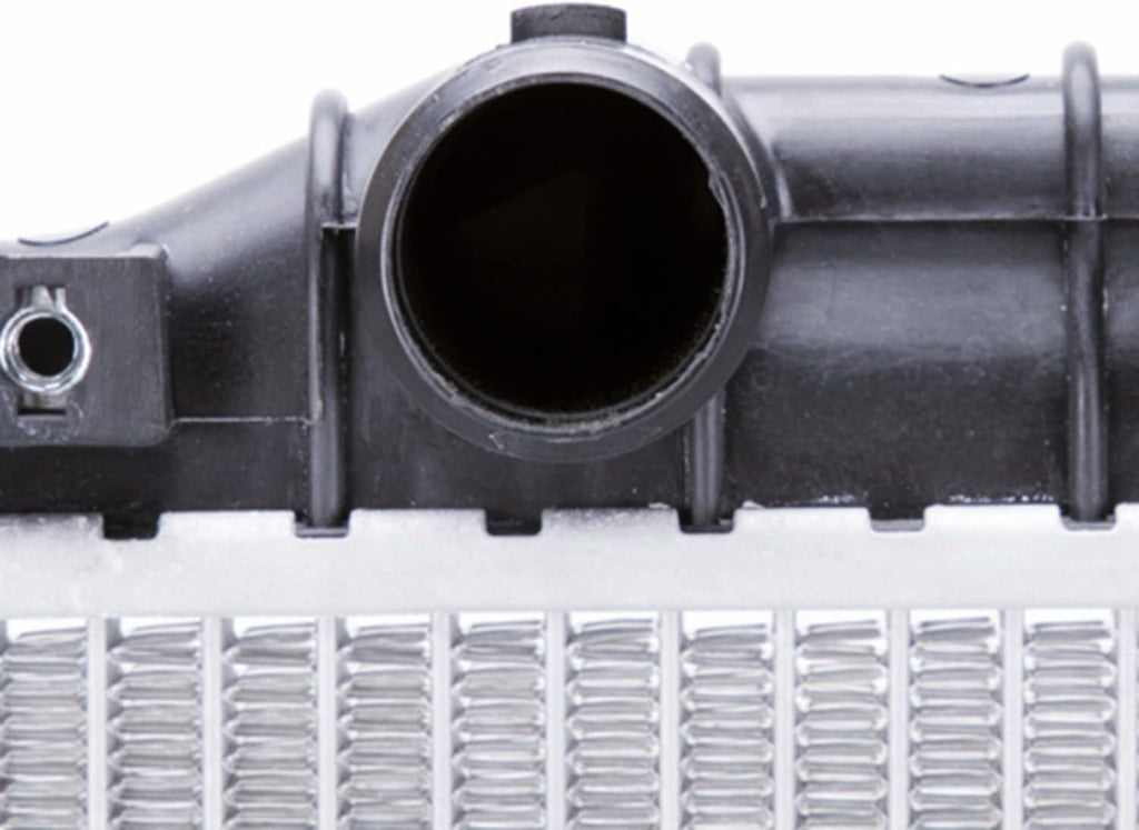 2338 Replacement Radiator for Hyundai Accent