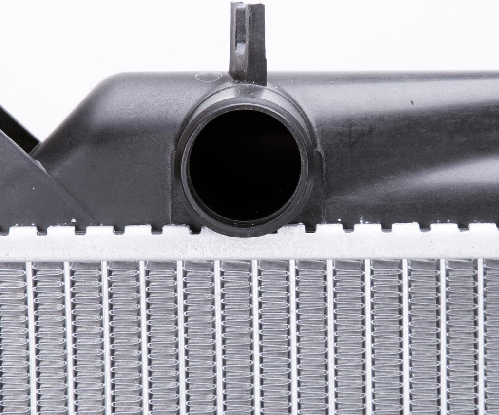 2430 Radiator Compatible with 2001-2006 Suzuki Xl-7