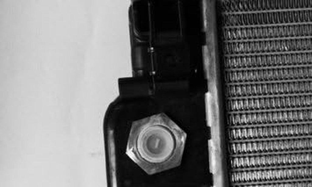 2294 Radiator Compatible with 2000-2004 Dodge Dakota