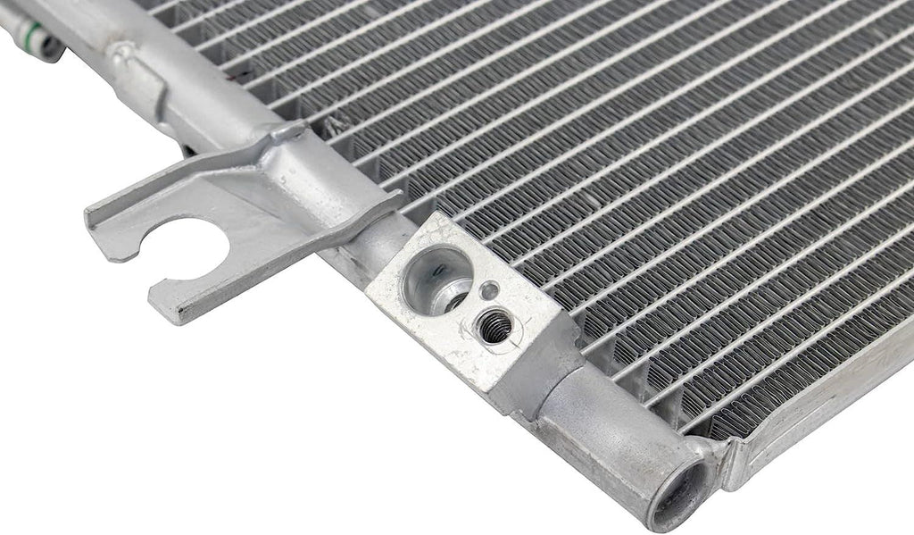 AC A/C Condenser for 2002-2004 Infiniti I35 / 2001-2003 Nissan Maxima