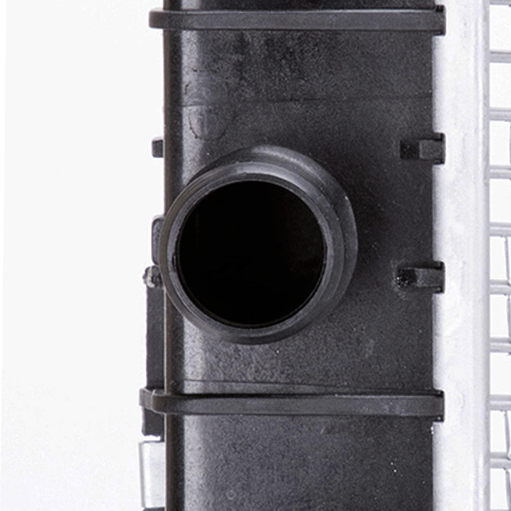 2762 Radiator Compatible with 2005-2009 Ford Escape