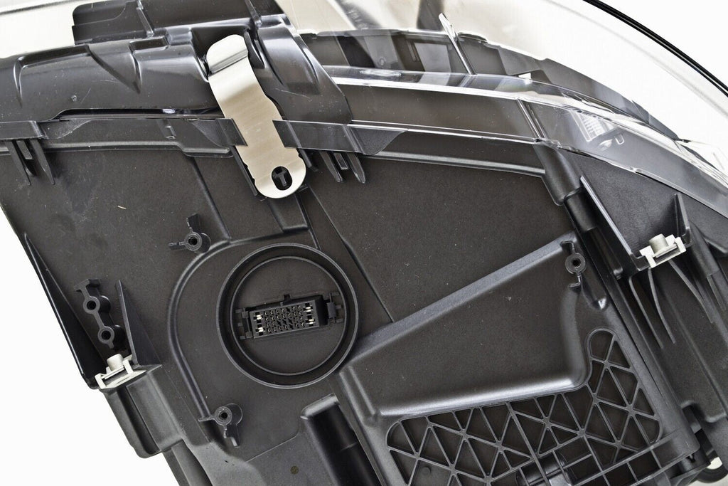 Hella Headlight Assembly for BMW 011072951