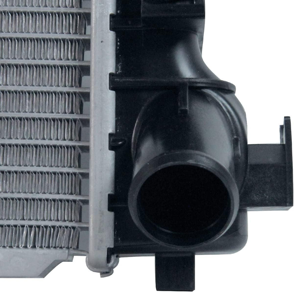 2852 Radiator Compatible with 2006-2008 Ford Crown Victoria