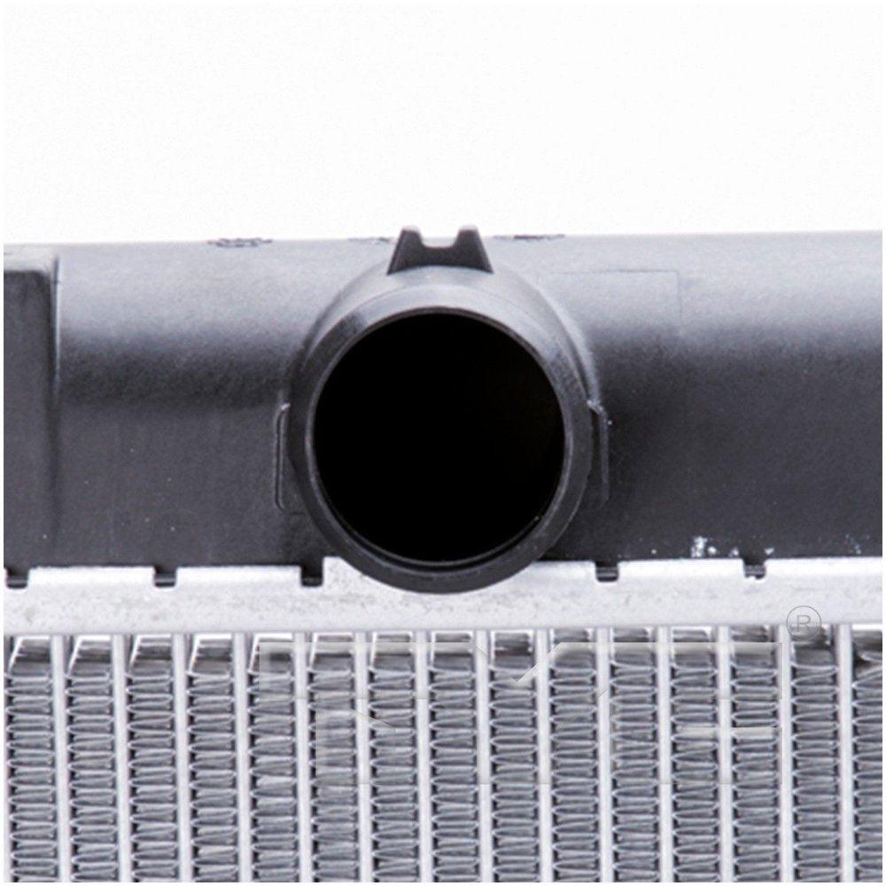 Radiator Fits 2001 Toyota Tundra